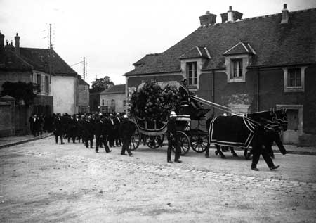 Funérailles à Seine-Port